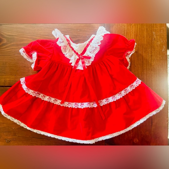 Vintage Red velvet baby dress with lace trim holiday dress Christmas outfit - Picture 4 of 7